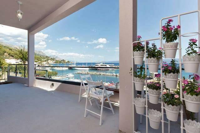 Apartments Romantica Jesenice  Bagian luar foto