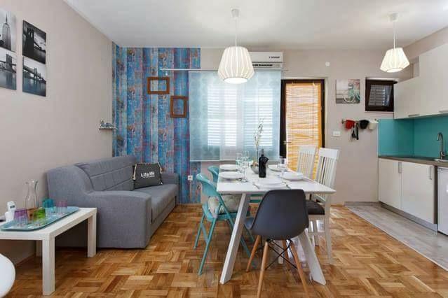 Apartments Romantica Jesenice  Bagian luar foto